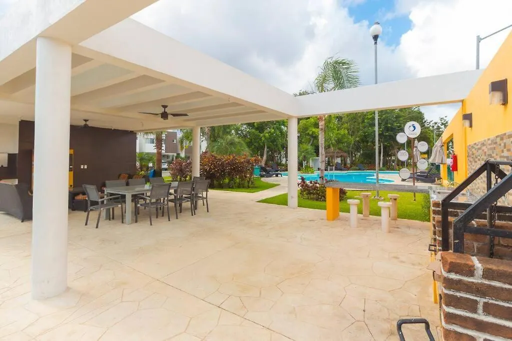 הוילה פלאייה דל כרמן Casa Bella בית נופש